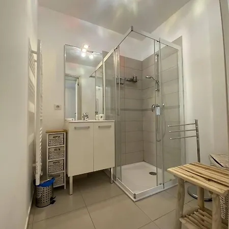 Appartement Cote Pied Dans L'eau Vue