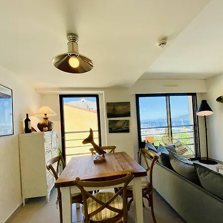 Appartement Cote Pied Dans L'eau Vue *